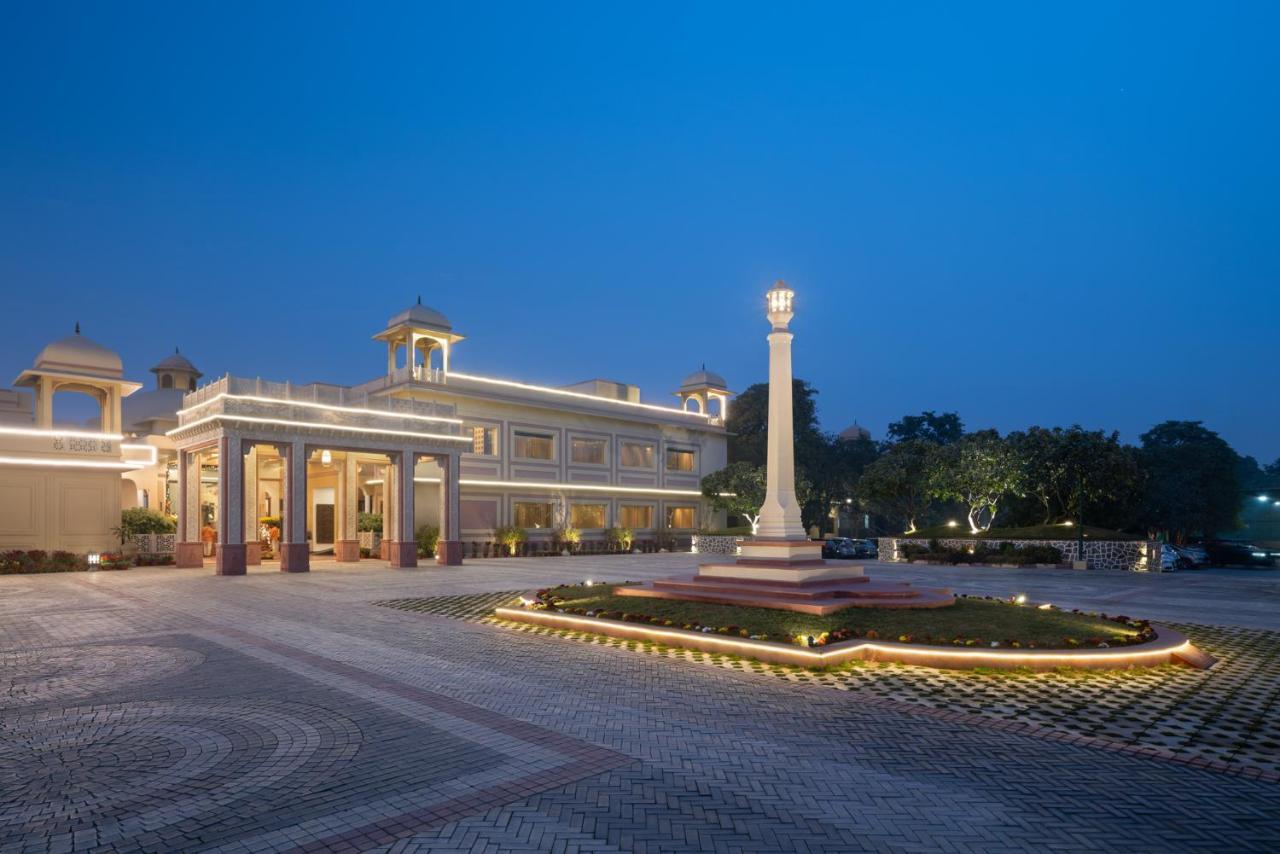 Heritage Village Resort & Spa Manesar-גורגאון מראה חיצוני תמונה