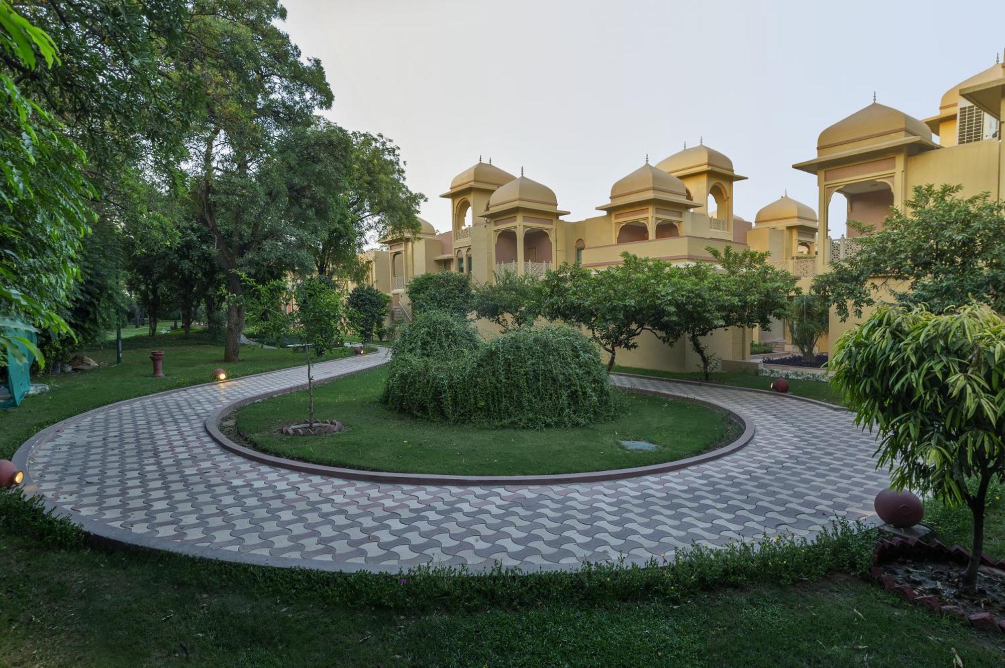 Heritage Village Resort & Spa Manesar-גורגאון מראה חיצוני תמונה