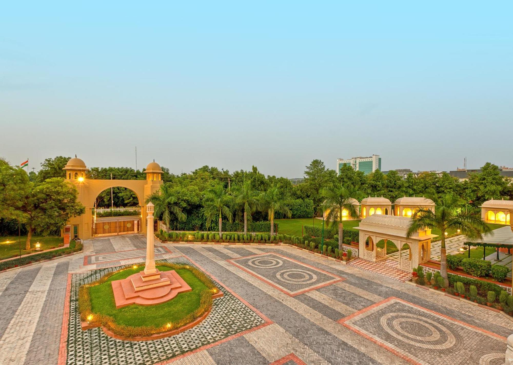 Heritage Village Resort & Spa Manesar-גורגאון מראה חיצוני תמונה