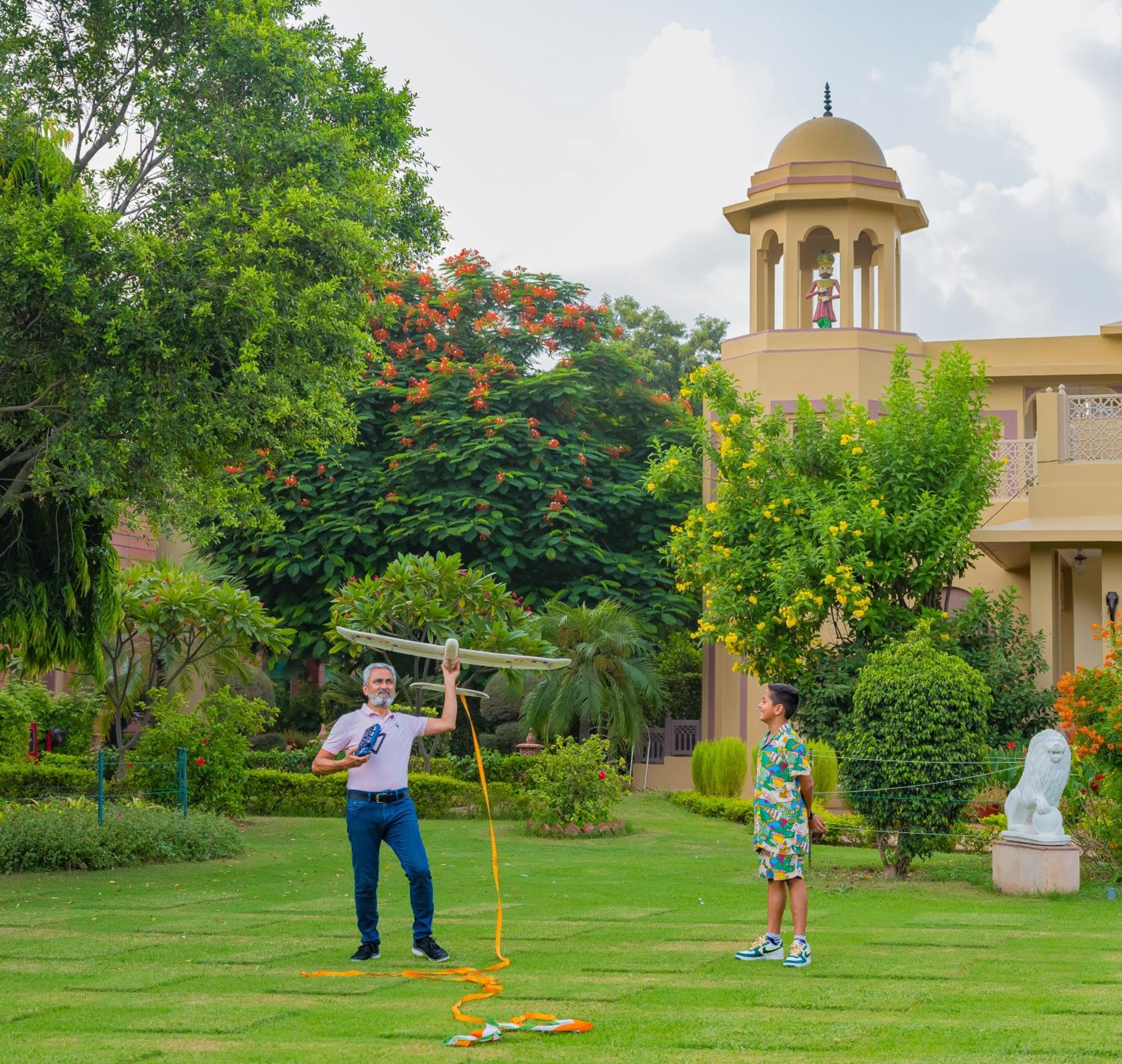 Heritage Village Resort & Spa Manesar-גורגאון מראה חיצוני תמונה