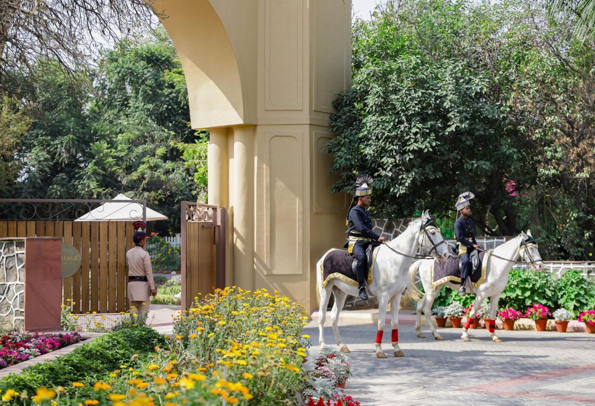 Heritage Village Resort & Spa Manesar-גורגאון מראה חיצוני תמונה